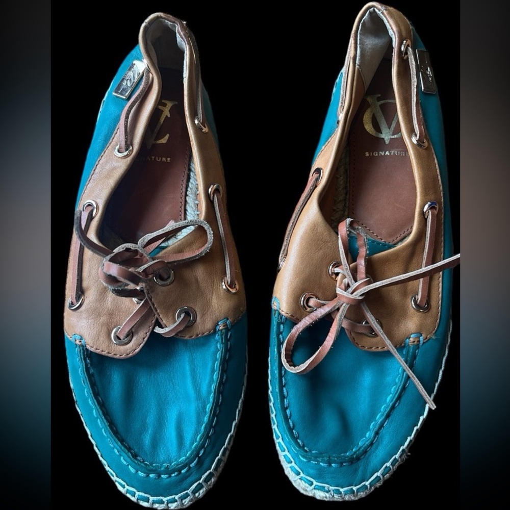 Vince camuto signature size 7 shoes.
